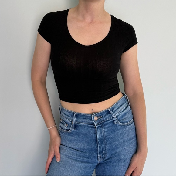 Bozzolo Black Ribbed Cotton Crop Top - Picture 1 of 4